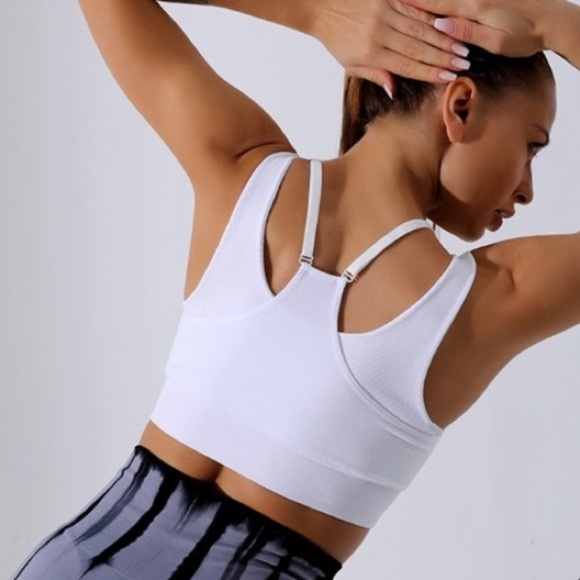 (B20) NEW Qbe Seamless White Sports Bra, Size Small, NWOT - Picture 5 of 9